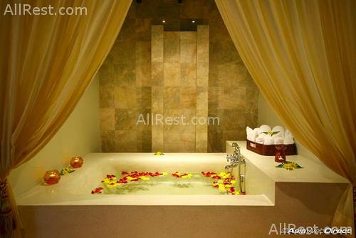 Kata Beach Resort & Spa 49